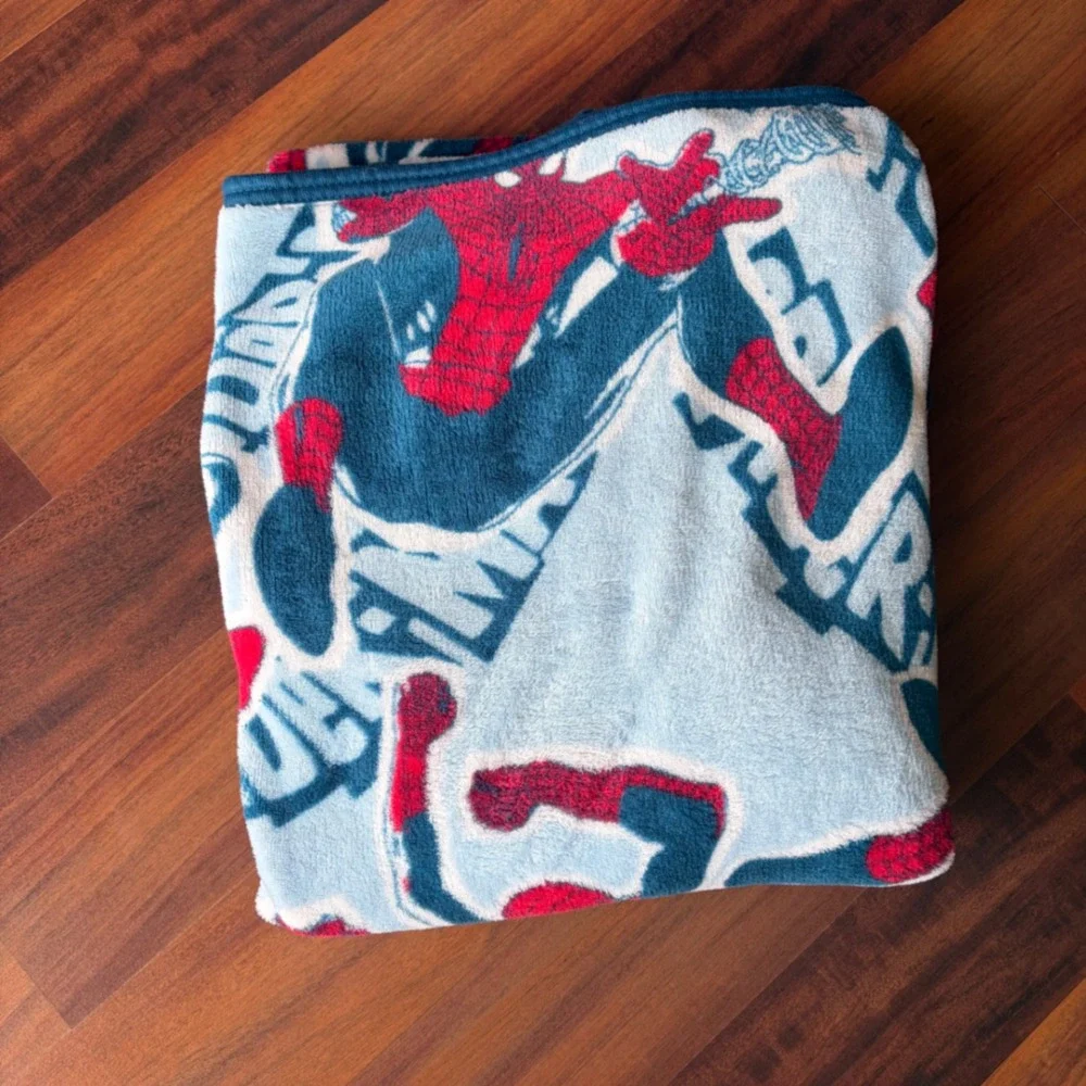 Marvel Spider-Man Twin Fitted Sheet and Plush Fleece Blanket Bedding Set Blue